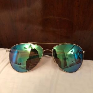 Costa sunglasses- Cook. Green glass 580 lenses
